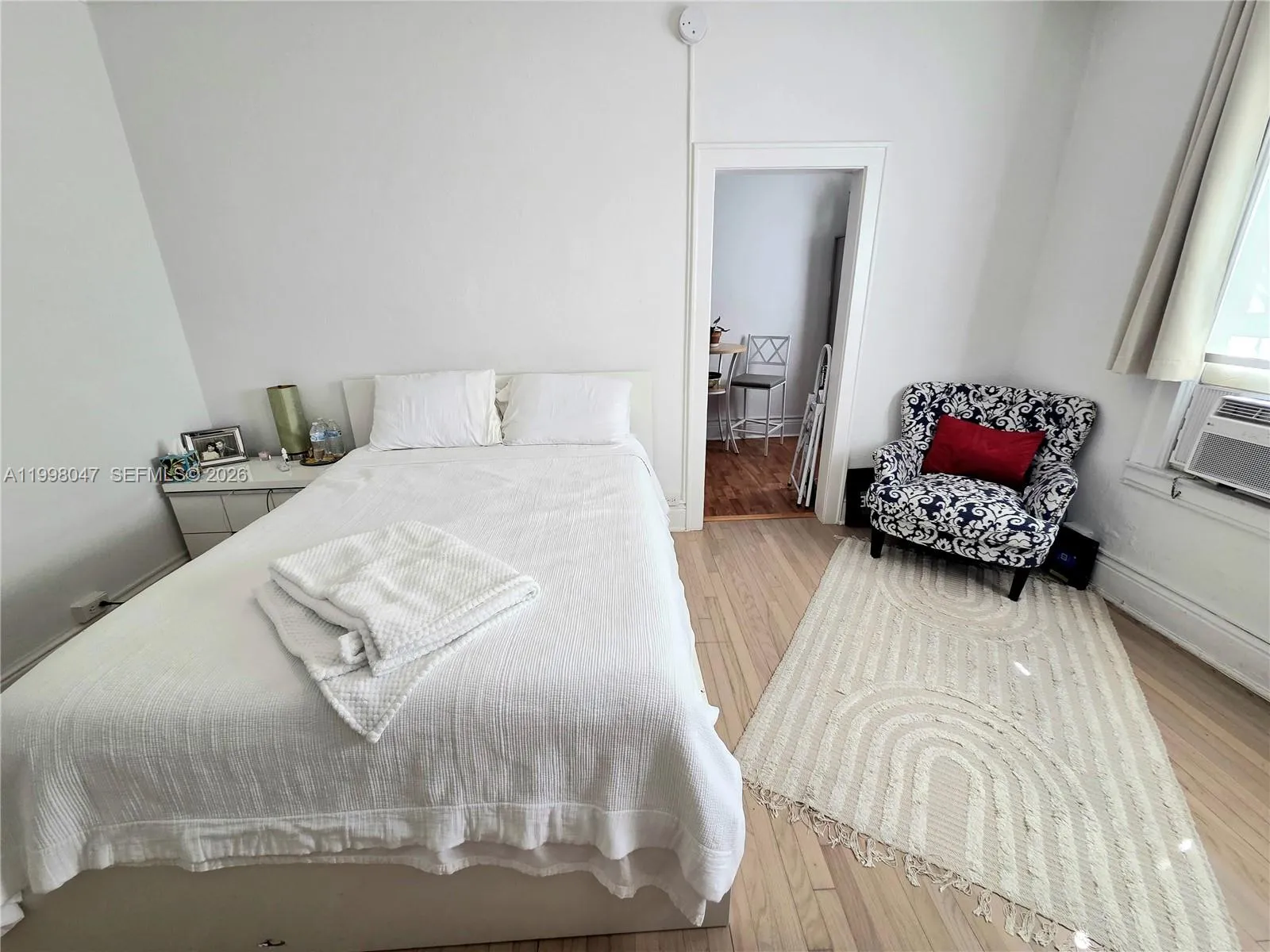 126 Mendoza Ave 9, Coral Gables, Florida 33134, Coral Gables, Florida 33134, ,1 BathroomBathrooms,Residential Lease,For Rent,126 Mendoza Ave 9, Coral Gables, Florida 33134,A11998047