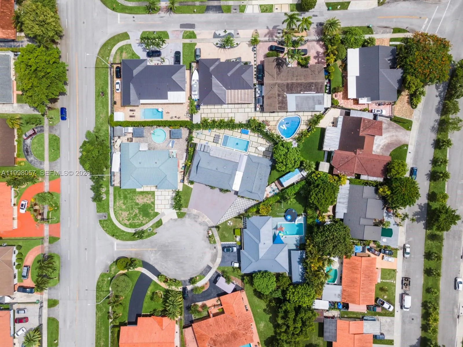 Miami, Florida 33175, 7 Bedrooms Bedrooms, ,6 BathroomsBathrooms,Residential,For Sale,A11998057