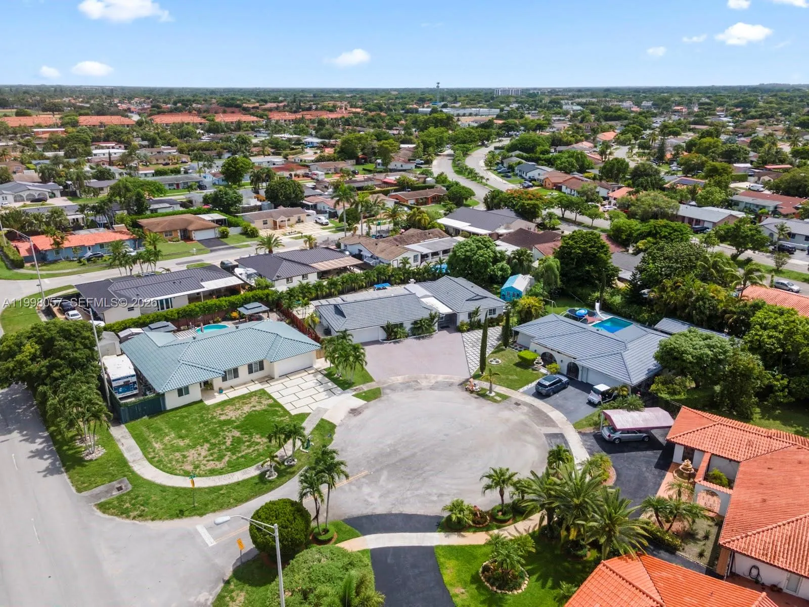 Miami, Florida 33175, 7 Bedrooms Bedrooms, ,6 BathroomsBathrooms,Residential,For Sale,A11998057
