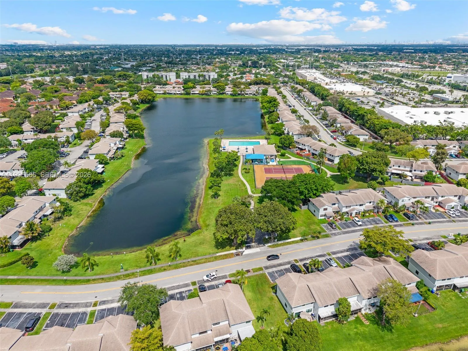 10500 Nw 3rd St, Pembroke Pines, Florida 33026, Pembroke Pines, Florida 33026, 2 Bedrooms Bedrooms, ,2 BathroomsBathrooms,Residential,For Sale,10500 Nw 3rd St, Pembroke Pines, Florida 33026,A11996566