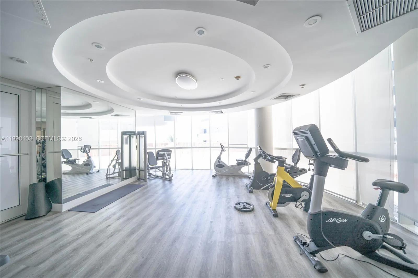 6301 Collins Ave 2802, Miami Beach, Florida 33141, Miami Beach, Florida 33141, 3 Bedrooms Bedrooms, ,3 BathroomsBathrooms,Residential,For Sale,6301 Collins Ave 2802, Miami Beach, Florida 33141,A11998103