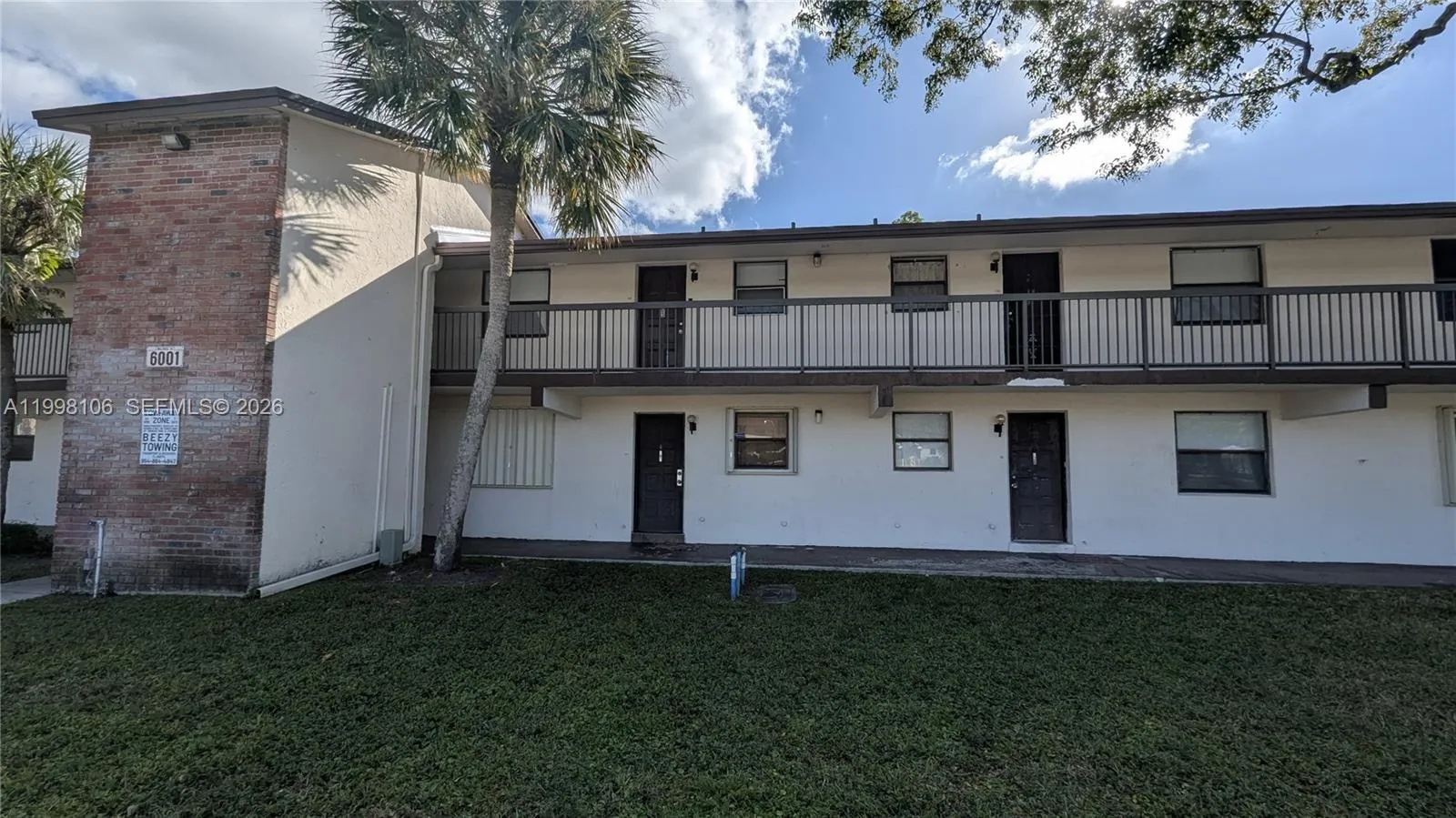 6001 Shakerwood Cir 205, Tamarac, Florida 33319, Tamarac, Florida 33319, 2 Bedrooms Bedrooms, ,2 BathroomsBathrooms,Residential Lease,For Rent,6001 Shakerwood Cir 205, Tamarac, Florida 33319,A11998106