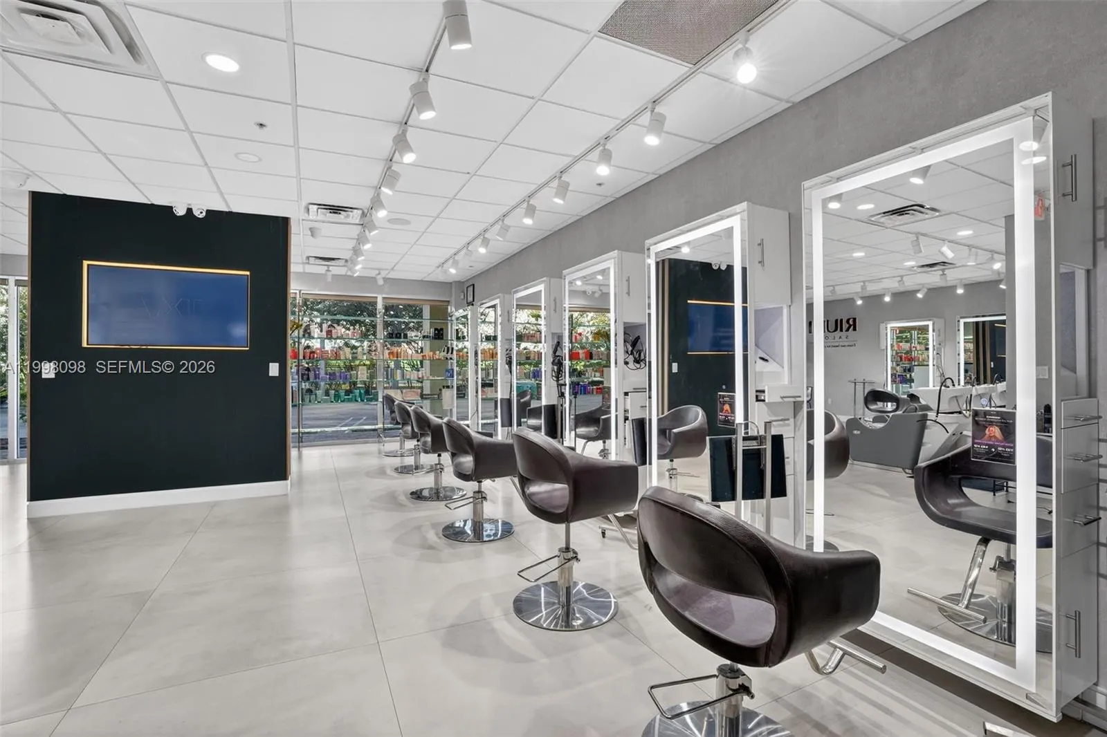 Beauty Salon For Sale In Hialeah, Hialeah, Florida, Hialeah, Florida 33015, ,Commercial Sale,For Sale,Beauty Salon For Sale In Hialeah, Hialeah, Florida,A11998098
