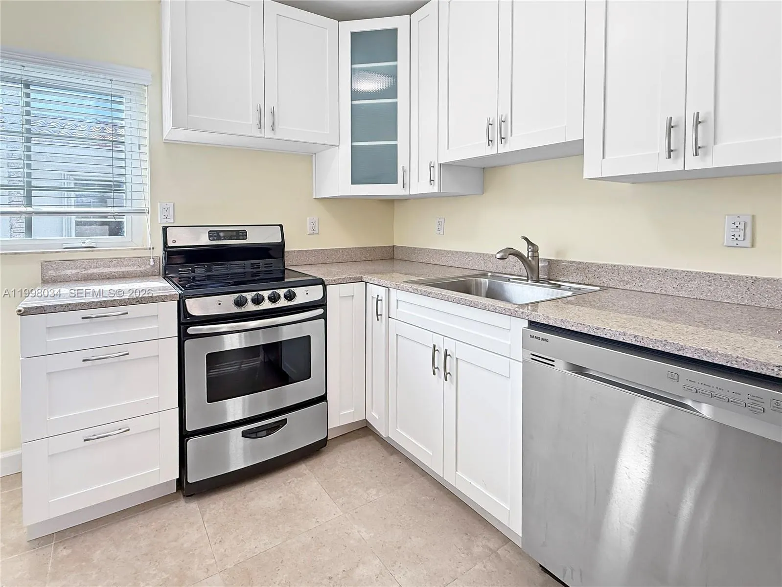 215 Sidonia Ave, Coral Gables, Florida 33134, Coral Gables, Florida 33134, ,Residential Income,For Sale,215 Sidonia Ave, Coral Gables, Florida 33134,A11998034