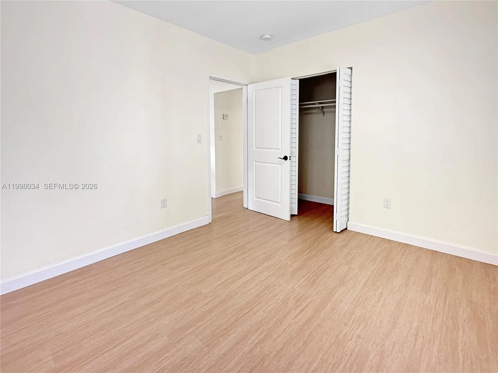 215 Sidonia Ave, Coral Gables, Florida 33134, Coral Gables, Florida 33134, ,Residential Income,For Sale,215 Sidonia Ave, Coral Gables, Florida 33134,A11998034