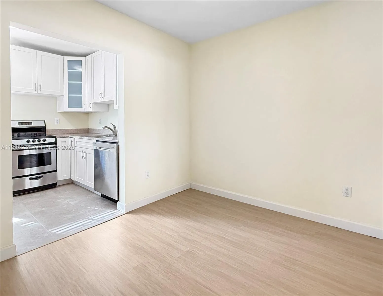 215 Sidonia Ave, Coral Gables, Florida 33134, Coral Gables, Florida 33134, ,Residential Income,For Sale,215 Sidonia Ave, Coral Gables, Florida 33134,A11998034