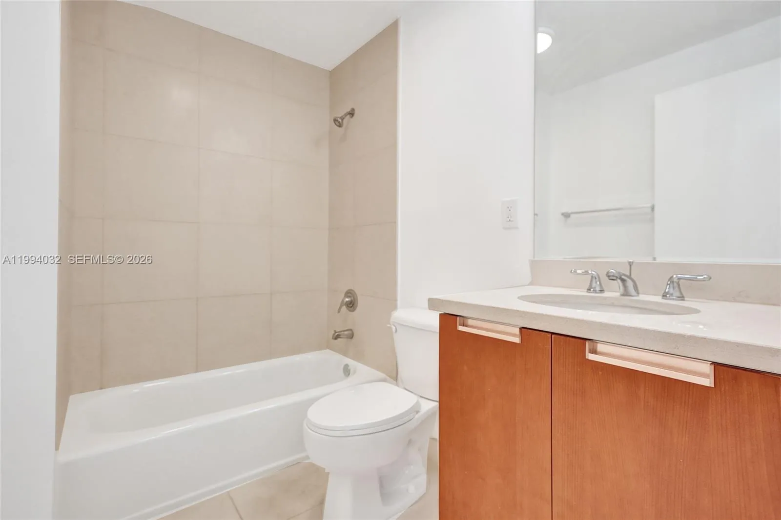 163 N Shore Dr 163-6, Miami Beach, Florida 33141, Miami Beach, Florida 33141, 3 Bedrooms Bedrooms, ,3 BathroomsBathrooms,Residential,For Sale,163 N Shore Dr 163-6, Miami Beach, Florida 33141,A11994032