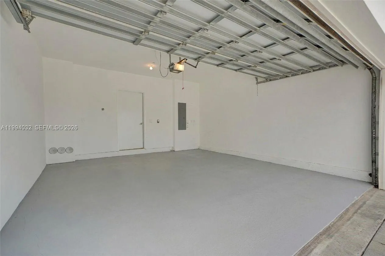 163 N Shore Dr 163-6, Miami Beach, Florida 33141, Miami Beach, Florida 33141, 3 Bedrooms Bedrooms, ,3 BathroomsBathrooms,Residential,For Sale,163 N Shore Dr 163-6, Miami Beach, Florida 33141,A11994032