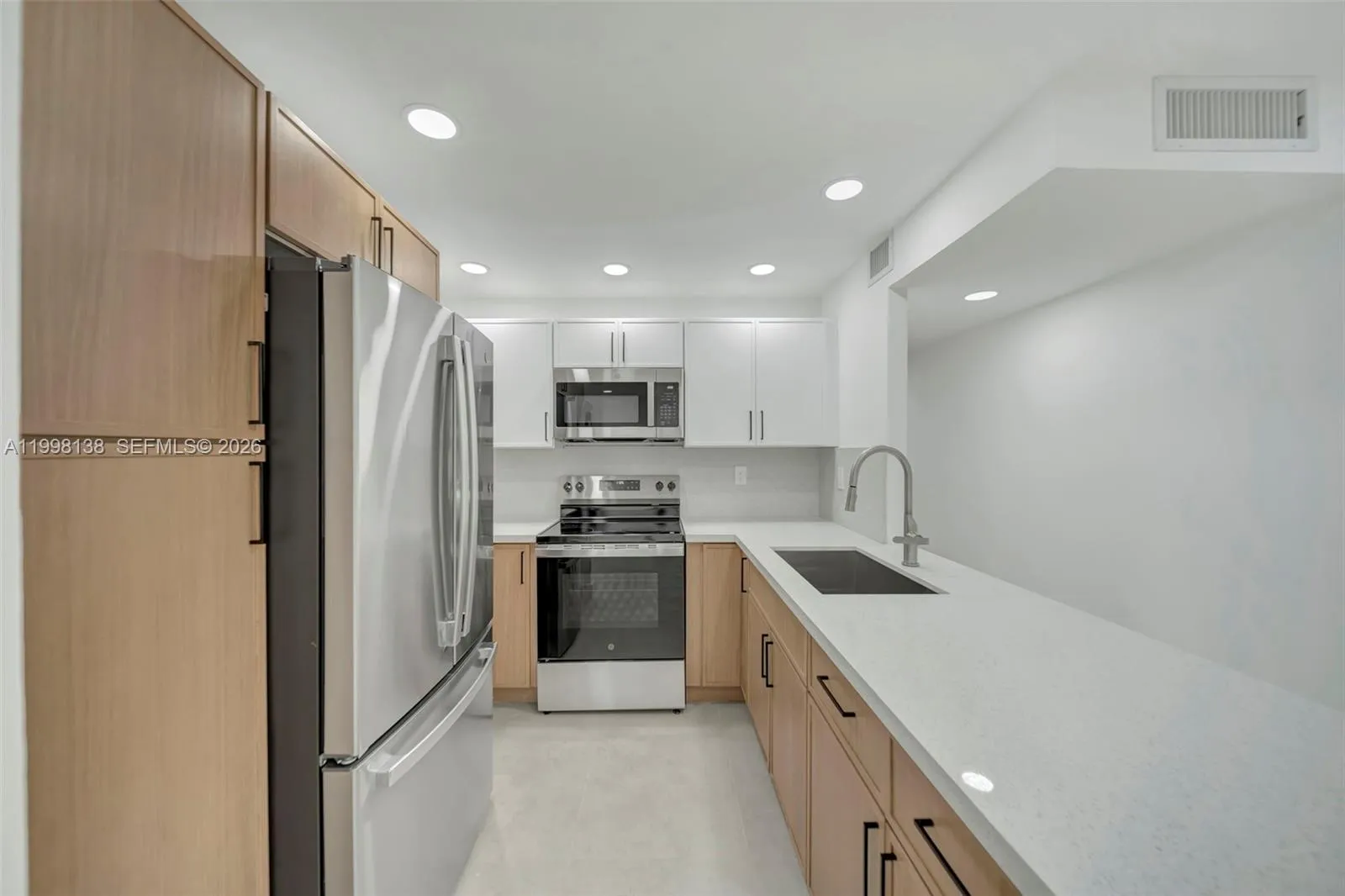 9455 W Flagler St C108, Miami, Florida 33174, Miami, Florida 33174, 2 Bedrooms Bedrooms, ,2 BathroomsBathrooms,Residential Lease,For Rent,9455 W Flagler St C108, Miami, Florida 33174,A11998138