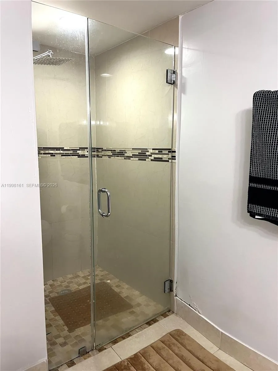 55 E 4th St 102, Hialeah, Florida 33010, Hialeah, Florida 33010, 2 Bedrooms Bedrooms, ,2 BathroomsBathrooms,Residential Lease,For Rent,55 E 4th St 102, Hialeah, Florida 33010,A11998161