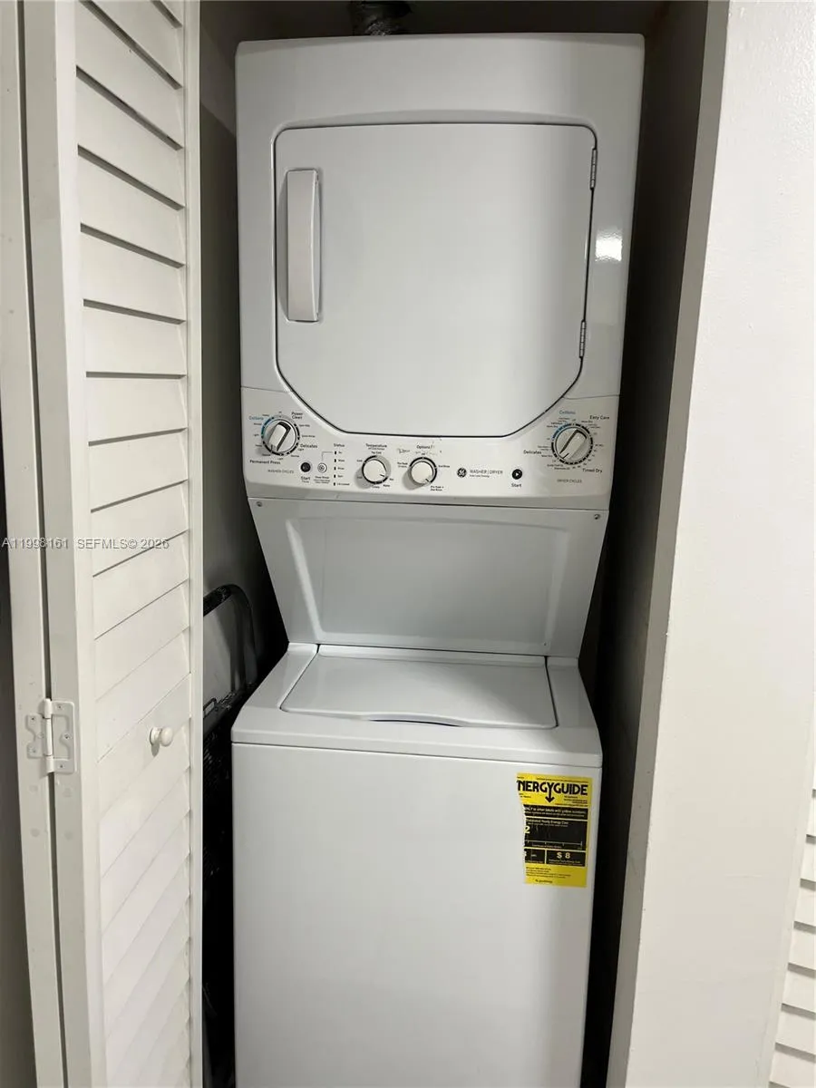 55 E 4th St 102, Hialeah, Florida 33010, Hialeah, Florida 33010, 2 Bedrooms Bedrooms, ,2 BathroomsBathrooms,Residential Lease,For Rent,55 E 4th St 102, Hialeah, Florida 33010,A11998161