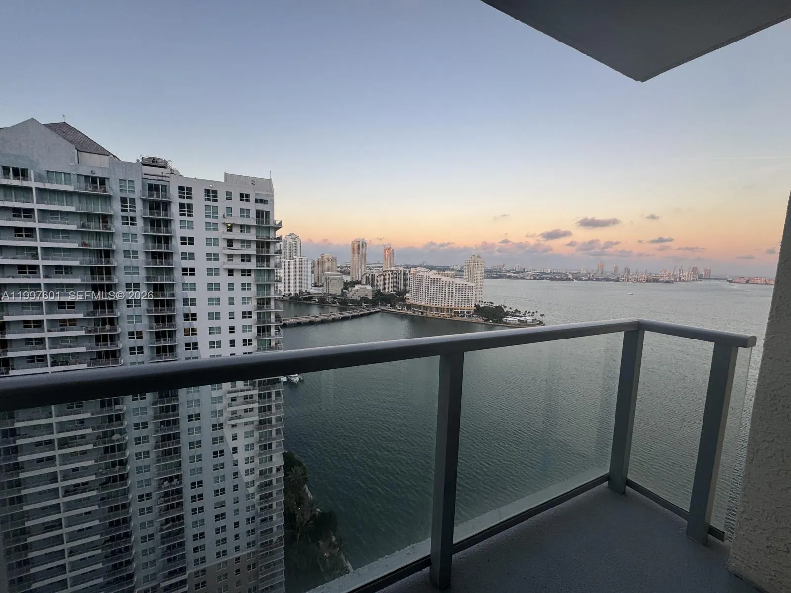 1155 Brickell Bay Dr 2908, Miami, Florida 33131, Miami, Florida 33131, 2 Bedrooms Bedrooms, ,2 BathroomsBathrooms,Residential Lease,For Rent,1155 Brickell Bay Dr 2908, Miami, Florida 33131,A11997601