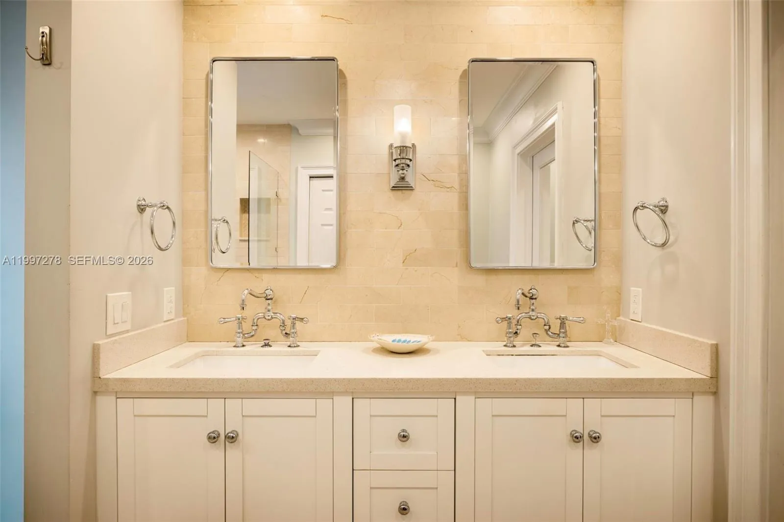 16167 Sw 74th Pl, Palmetto Bay, Florida 33157, Palmetto Bay, Florida 33157, 4 Bedrooms Bedrooms, ,2 BathroomsBathrooms,Residential,For Sale,16167 Sw 74th Pl, Palmetto Bay, Florida 33157,A11997278