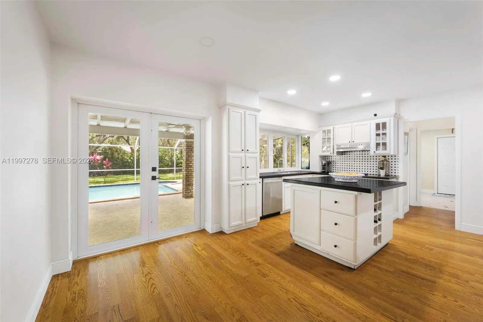 16167 Sw 74th Pl, Palmetto Bay, Florida 33157, Palmetto Bay, Florida 33157, 4 Bedrooms Bedrooms, ,2 BathroomsBathrooms,Residential,For Sale,16167 Sw 74th Pl, Palmetto Bay, Florida 33157,A11997278