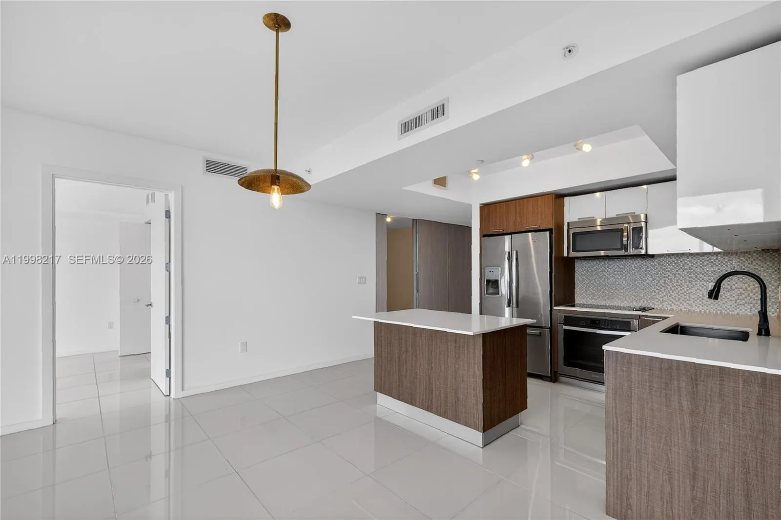 5252 Nw 85th Ave 1004, Doral, Florida 33166, Doral, Florida 33166, 2 Bedrooms Bedrooms, ,2 BathroomsBathrooms,Residential Lease,For Rent,5252 Nw 85th Ave 1004, Doral, Florida 33166,A11998217