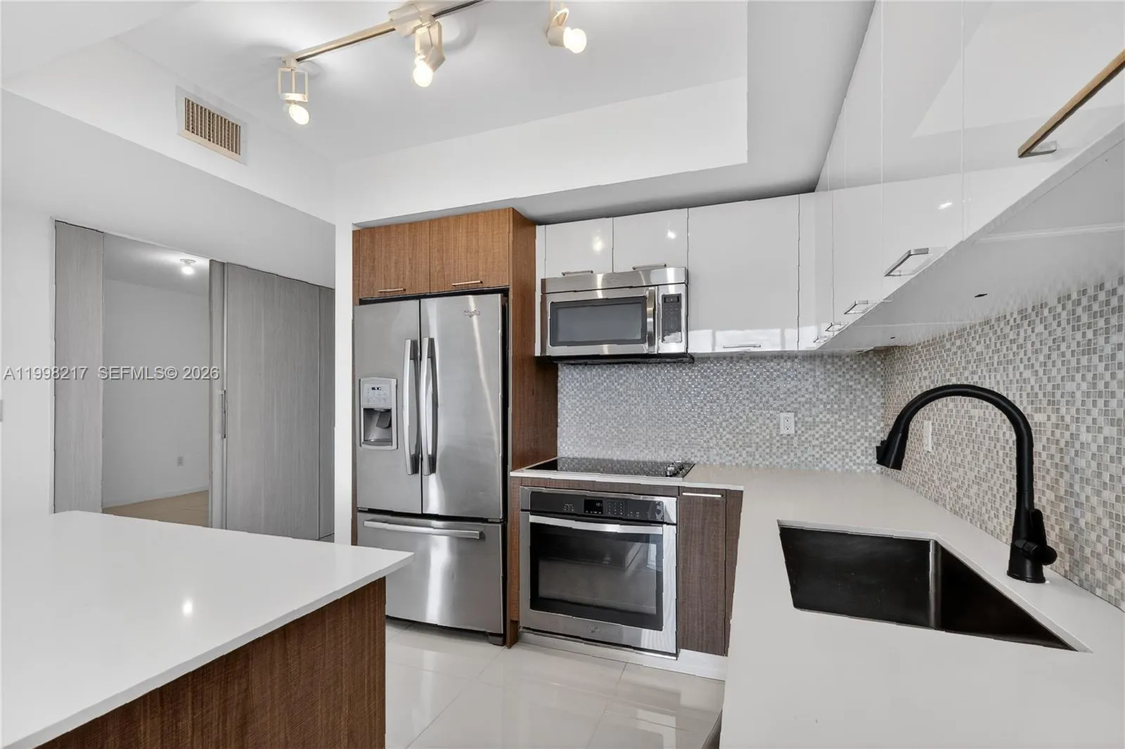 5252 Nw 85th Ave 1004, Doral, Florida 33166, Doral, Florida 33166, 2 Bedrooms Bedrooms, ,2 BathroomsBathrooms,Residential Lease,For Rent,5252 Nw 85th Ave 1004, Doral, Florida 33166,A11998217