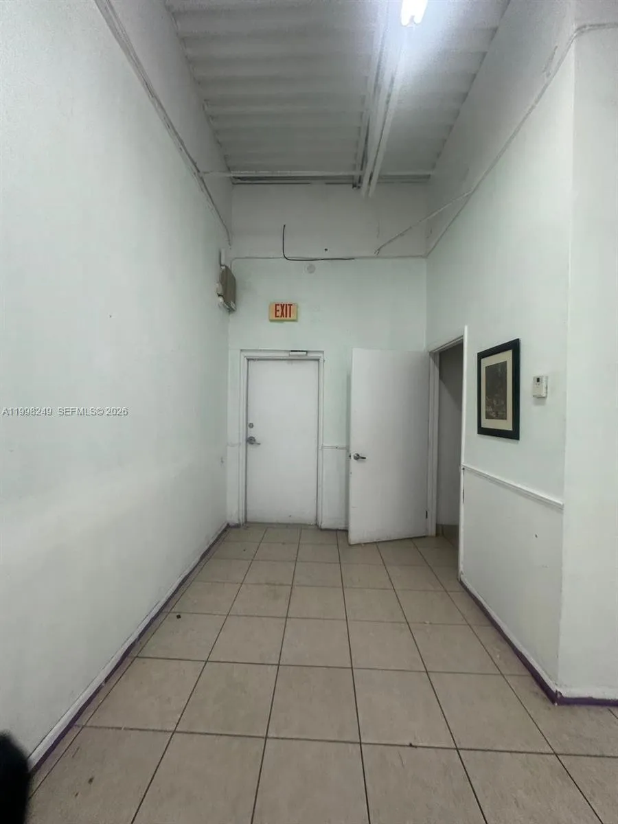 15648 Sw 72nd St, Miami, Florida 33193, Miami, Florida 33193, ,Commercial Lease,For Rent,15648 Sw 72nd St, Miami, Florida 33193,A11998249