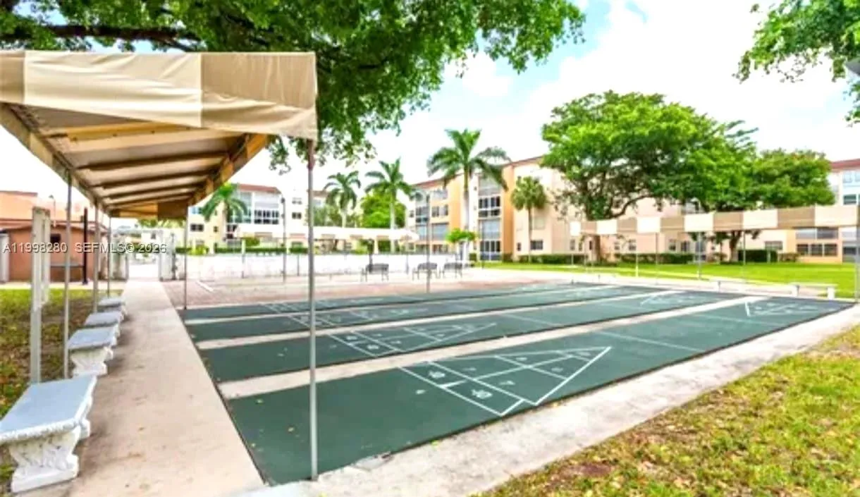 2841 Somerset Dr 215, Lauderdale Lakes, Florida 33, Lauderdale Lakes, Florida 33311, 2 Bedrooms Bedrooms, ,2 BathroomsBathrooms,Residential Lease,For Rent,2841 Somerset Dr 215, Lauderdale Lakes, Florida 33,A11998280