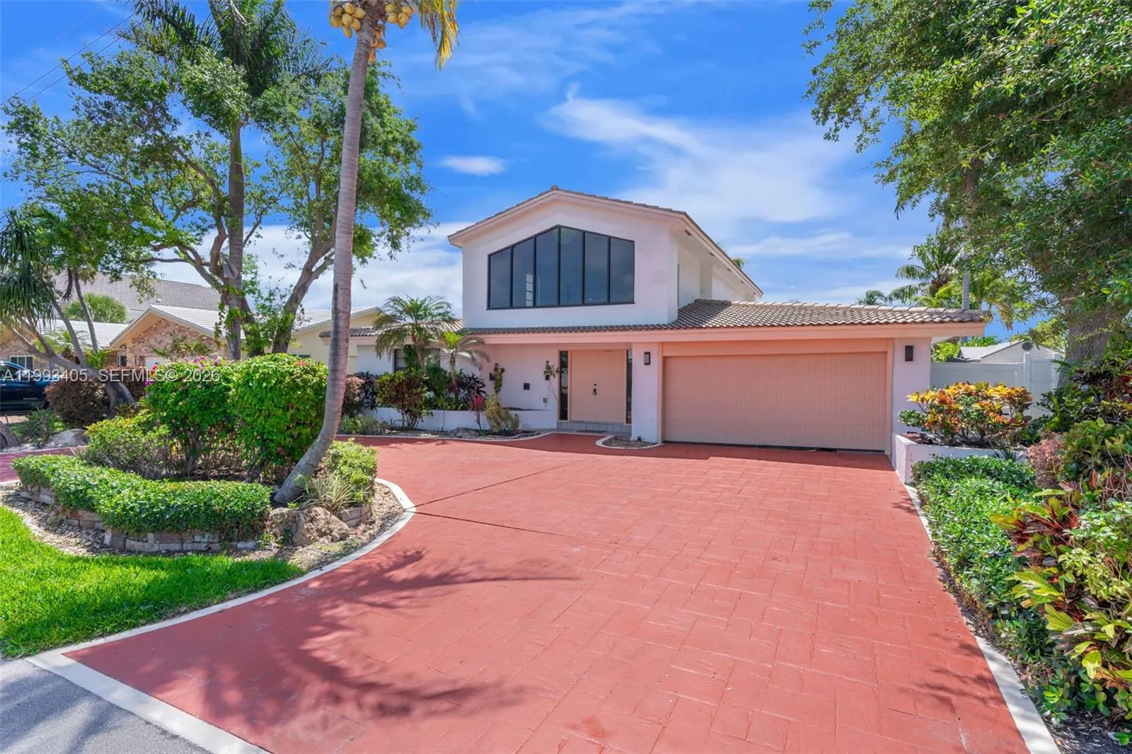 2858 Ne 33rd St, Lighthouse Point, Florida 33064, Lighthouse Point, Florida 33064, 3 Bedrooms Bedrooms, 6 Rooms Rooms,4 BathroomsBathrooms,Residential,For Sale,2858 Ne 33rd St, Lighthouse Point, Florida 33064,A11993405