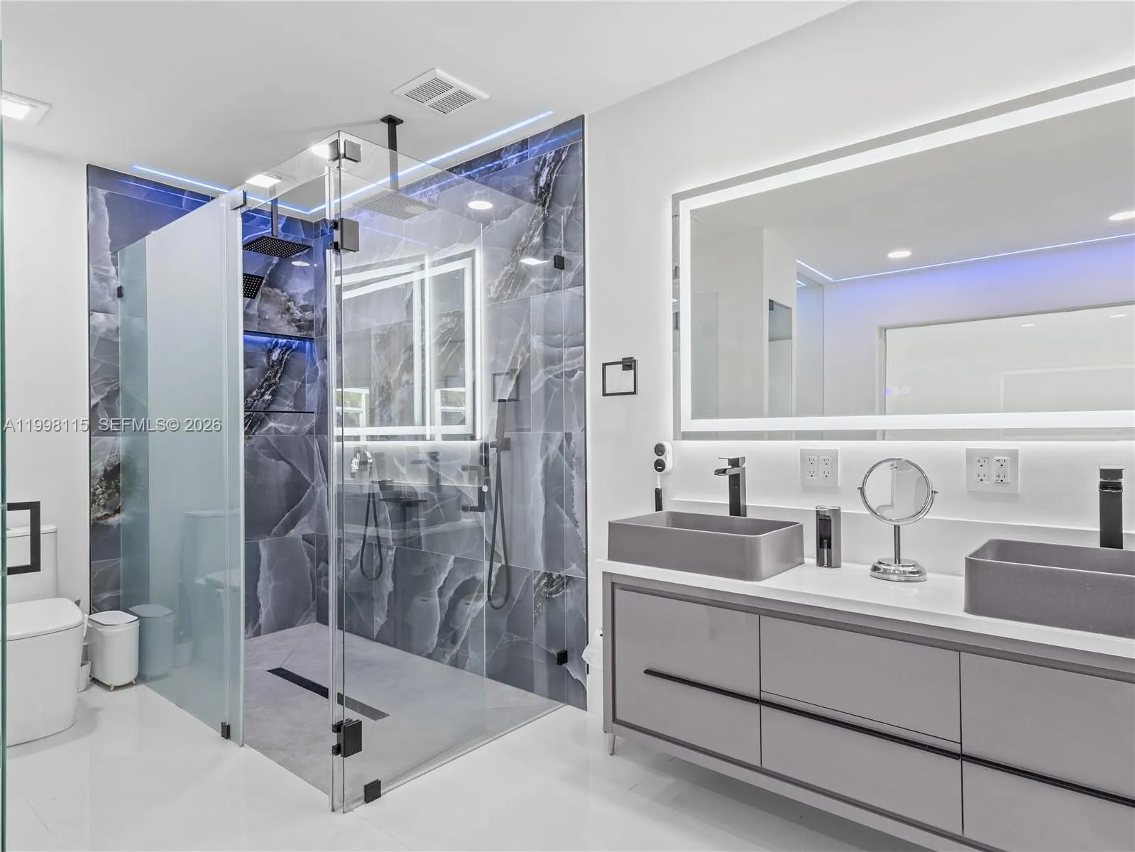 16400 Sw 80th Ave, Palmetto Bay, Florida 33157, Palmetto Bay, Florida 33157, 4 Bedrooms Bedrooms, ,3 BathroomsBathrooms,Residential,For Sale,16400 Sw 80th Ave, Palmetto Bay, Florida 33157,A11998115