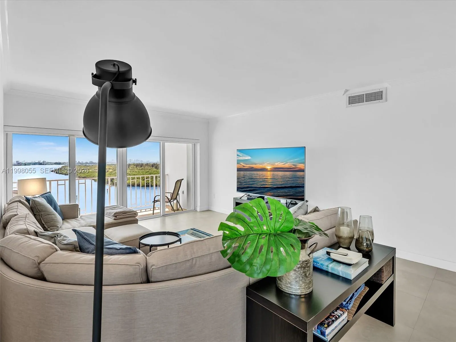 500 Bayview Dr 1132, Sunny Isles Beach, Florida 33, Sunny Isles Beach, Florida 33160, 2 Bedrooms Bedrooms, ,2 BathroomsBathrooms,Residential,For Sale,500 Bayview Dr 1132, Sunny Isles Beach, Florida 33,A11998055