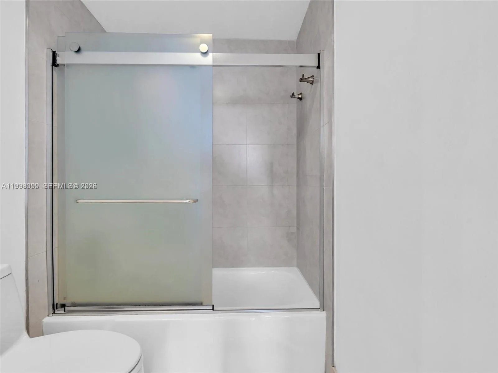 500 Bayview Dr 1132, Sunny Isles Beach, Florida 33, Sunny Isles Beach, Florida 33160, 2 Bedrooms Bedrooms, ,2 BathroomsBathrooms,Residential,For Sale,500 Bayview Dr 1132, Sunny Isles Beach, Florida 33,A11998055