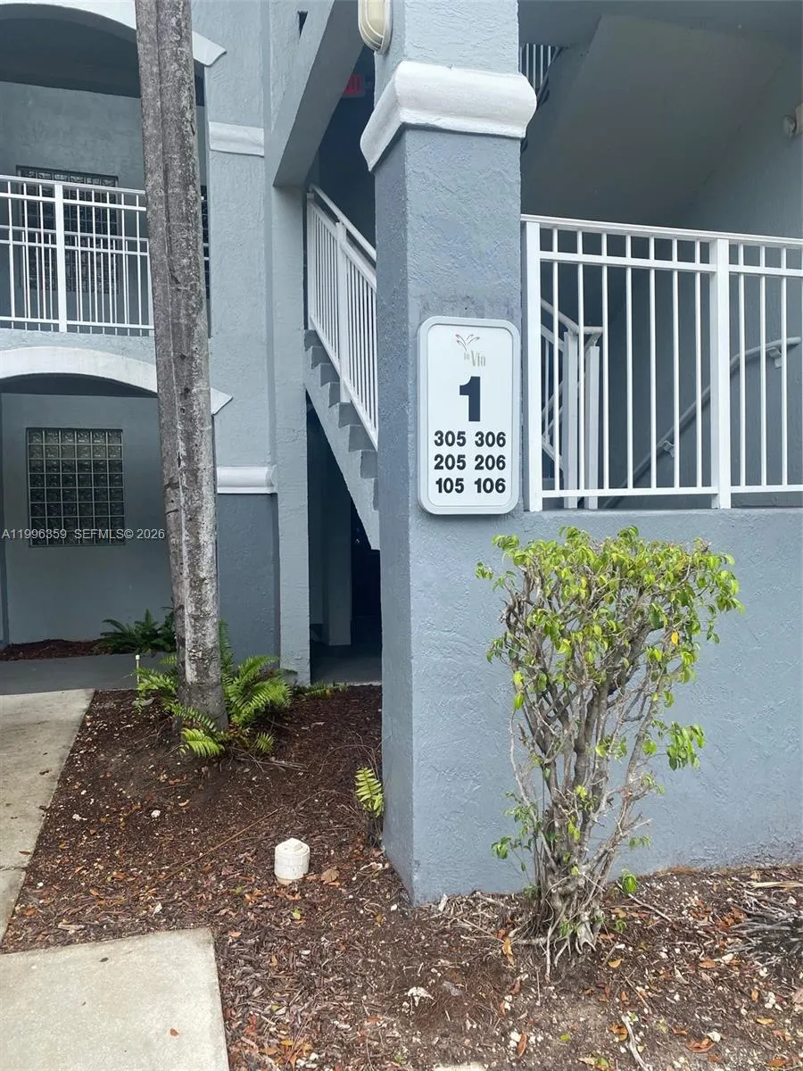 9645 Nw 1st Ct 1-106, Pembroke Pines, Florida 3302, Pembroke Pines, Florida 33024, 1 Bedroom Bedrooms, ,1 BathroomBathrooms,Residential Lease,For Rent,9645 Nw 1st Ct 1-106, Pembroke Pines, Florida 3302,A11996359