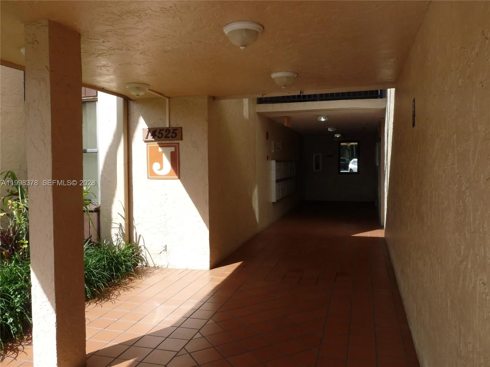 14525 N Kendall Dr 102j, Miami, Florida 33186, Miami, Florida 33186, 2 Bedrooms Bedrooms, ,2 BathroomsBathrooms,Residential Lease,For Rent,14525 N Kendall Dr 102j, Miami, Florida 33186,A11998378