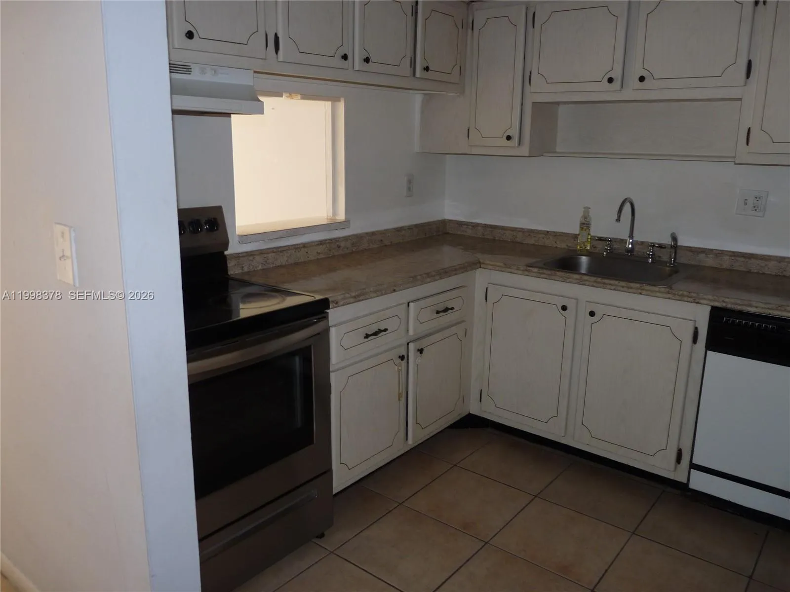 14525 N Kendall Dr 102j, Miami, Florida 33186, Miami, Florida 33186, 2 Bedrooms Bedrooms, ,2 BathroomsBathrooms,Residential Lease,For Rent,14525 N Kendall Dr 102j, Miami, Florida 33186,A11998378