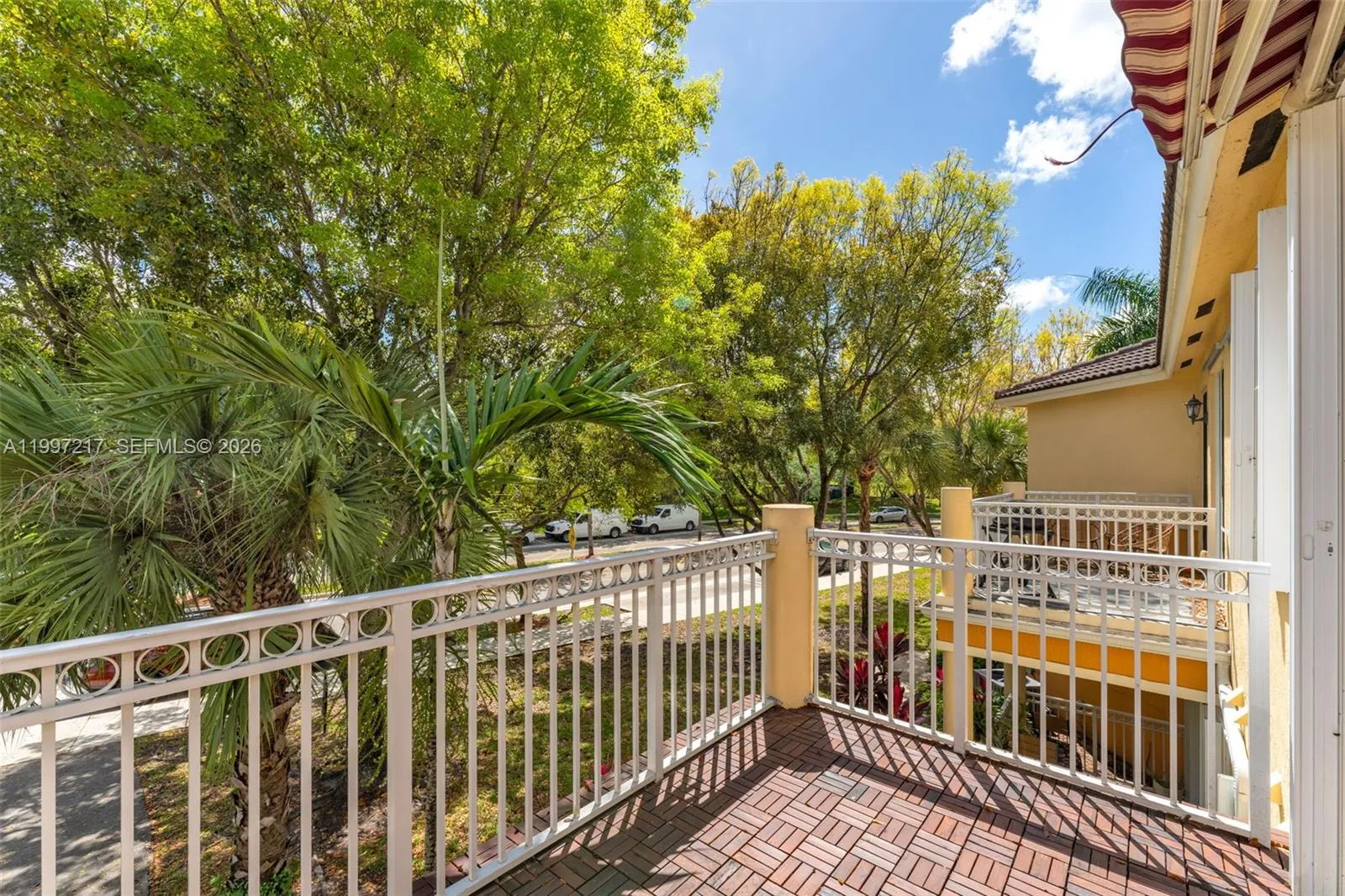 10012 Nw 7th St 206, Miami, Florida 33172, Miami, Florida 33172, 3 Bedrooms Bedrooms, ,2 BathroomsBathrooms,Residential,For Sale,10012 Nw 7th St 206, Miami, Florida 33172,A11997217