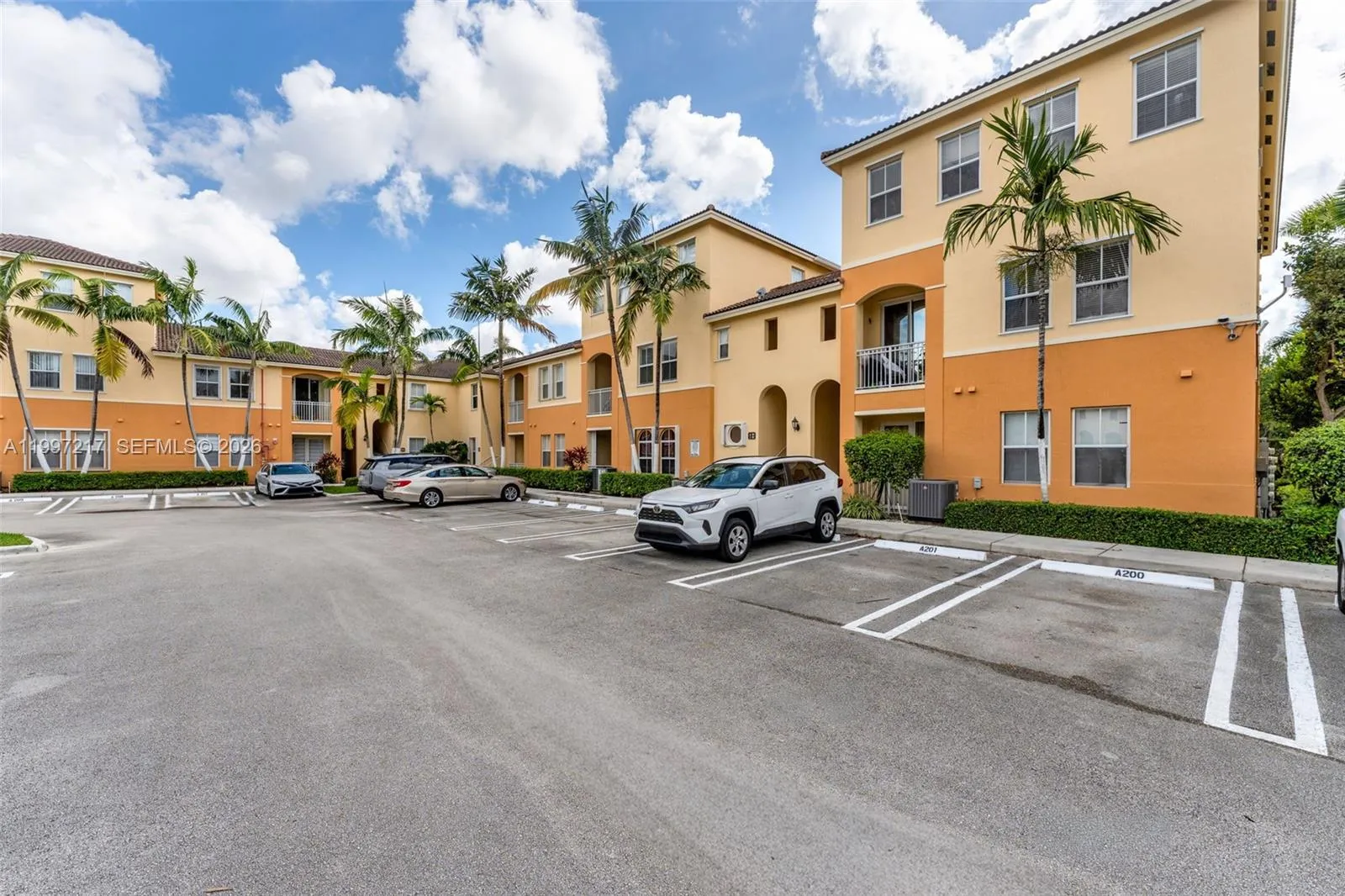 10012 Nw 7th St 206, Miami, Florida 33172, Miami, Florida 33172, 3 Bedrooms Bedrooms, ,2 BathroomsBathrooms,Residential,For Sale,10012 Nw 7th St 206, Miami, Florida 33172,A11997217