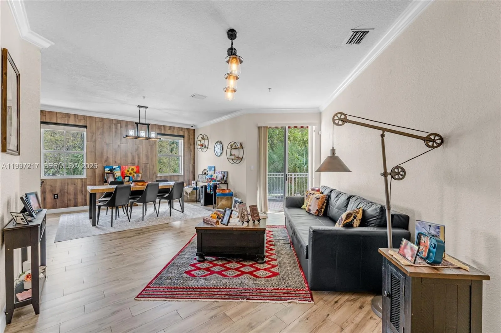 10012 Nw 7th St 206, Miami, Florida 33172, Miami, Florida 33172, 3 Bedrooms Bedrooms, ,2 BathroomsBathrooms,Residential,For Sale,10012 Nw 7th St 206, Miami, Florida 33172,A11997217