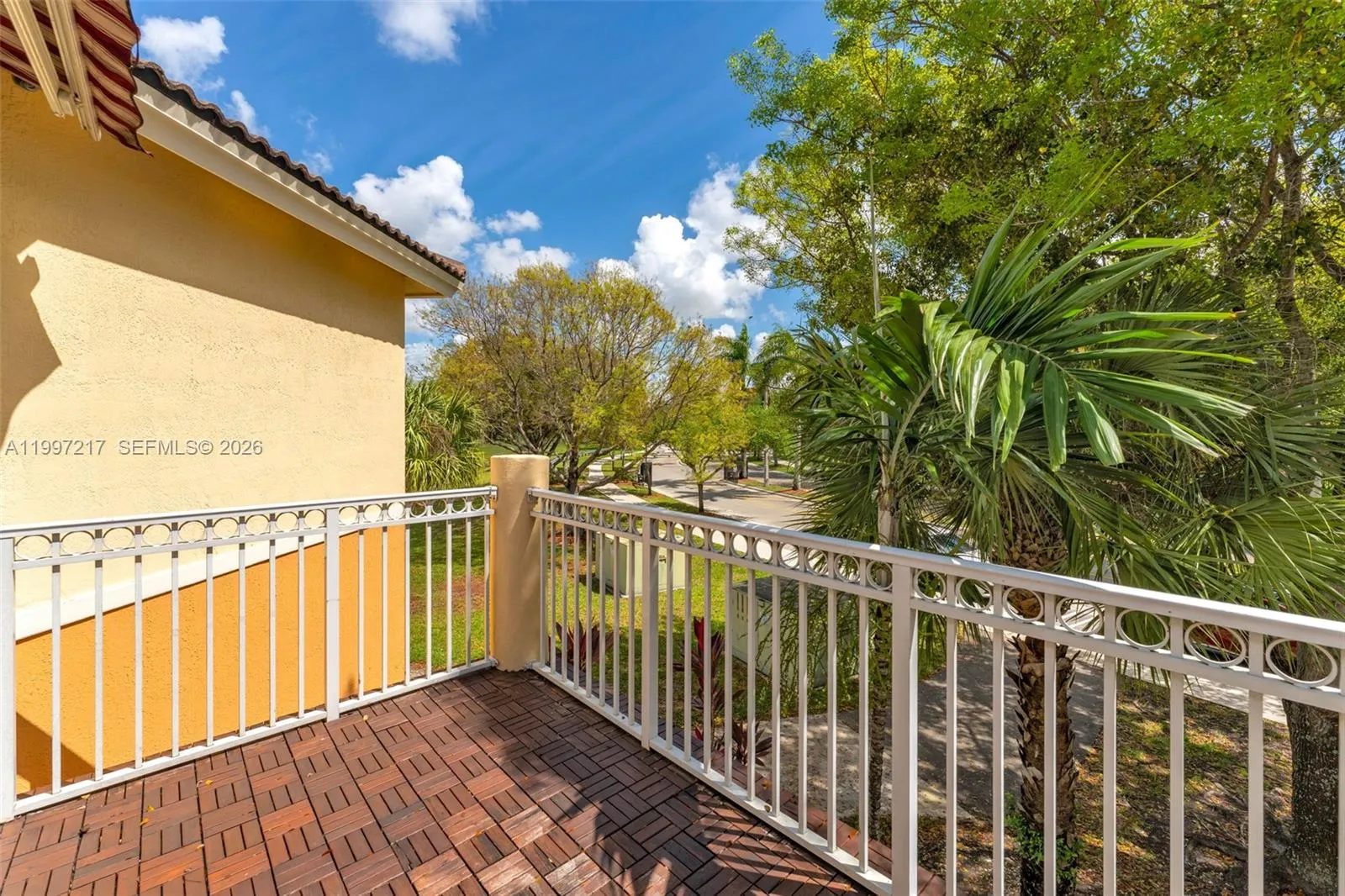 10012 Nw 7th St 206, Miami, Florida 33172, Miami, Florida 33172, 3 Bedrooms Bedrooms, ,2 BathroomsBathrooms,Residential,For Sale,10012 Nw 7th St 206, Miami, Florida 33172,A11997217