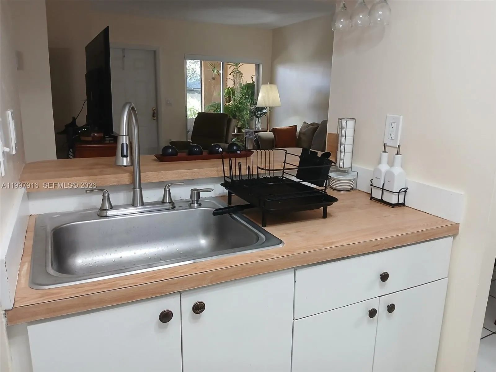 15659 Sw 73rd Cir Ter 5-9, Miami, Florida 33193, Miami, Florida 33193, 2 Bedrooms Bedrooms, ,2 BathroomsBathrooms,Residential Lease,For Rent,15659 Sw 73rd Cir Ter 5-9, Miami, Florida 33193,A11997916