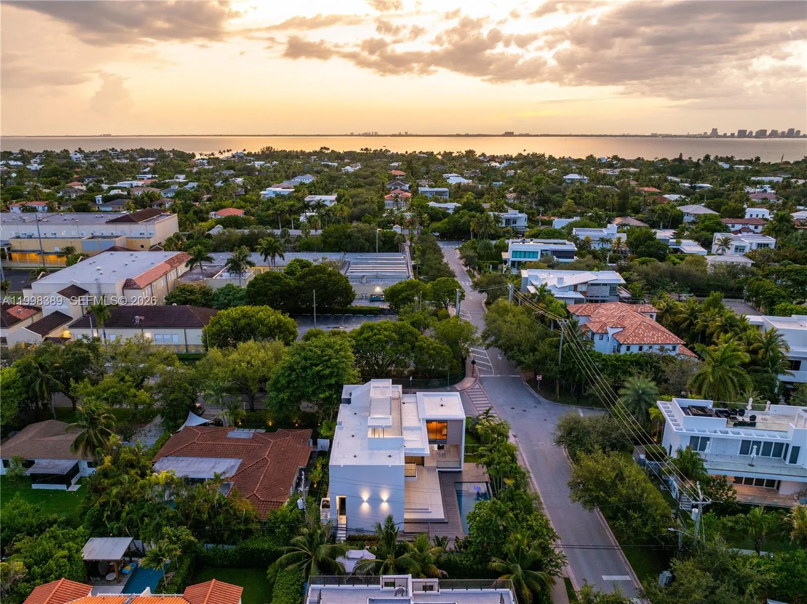571 Glenridge Rd, Key Biscayne, Florida 33149, Key Biscayne, Florida 33149, 5 Bedrooms Bedrooms, ,7 BathroomsBathrooms,Residential,For Sale,571 Glenridge Rd, Key Biscayne, Florida 33149,A11998389
