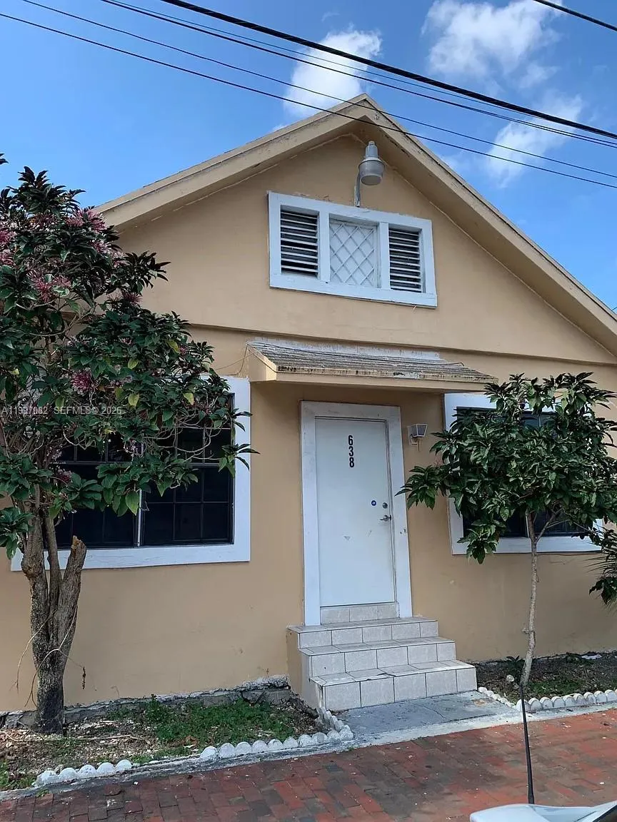638 Sw 15th Ave, Miami, Florida 33135, Miami, Florida 33135, ,Residential Income,For Sale,638 Sw 15th Ave, Miami, Florida 33135,A11997082
