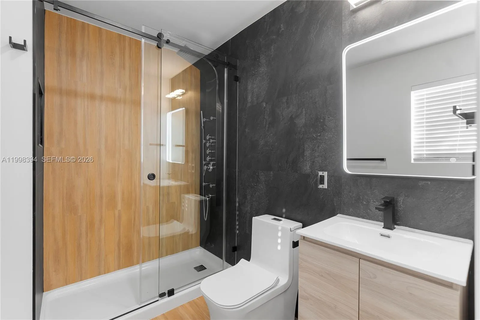1428 Ne 153rd Ter, North Miami Beach, Florida 3316, North Miami Beach, Florida 33162, 3 Bedrooms Bedrooms, ,2 BathroomsBathrooms,Residential Lease,For Rent,1428 Ne 153rd Ter, North Miami Beach, Florida 3316,A11998394