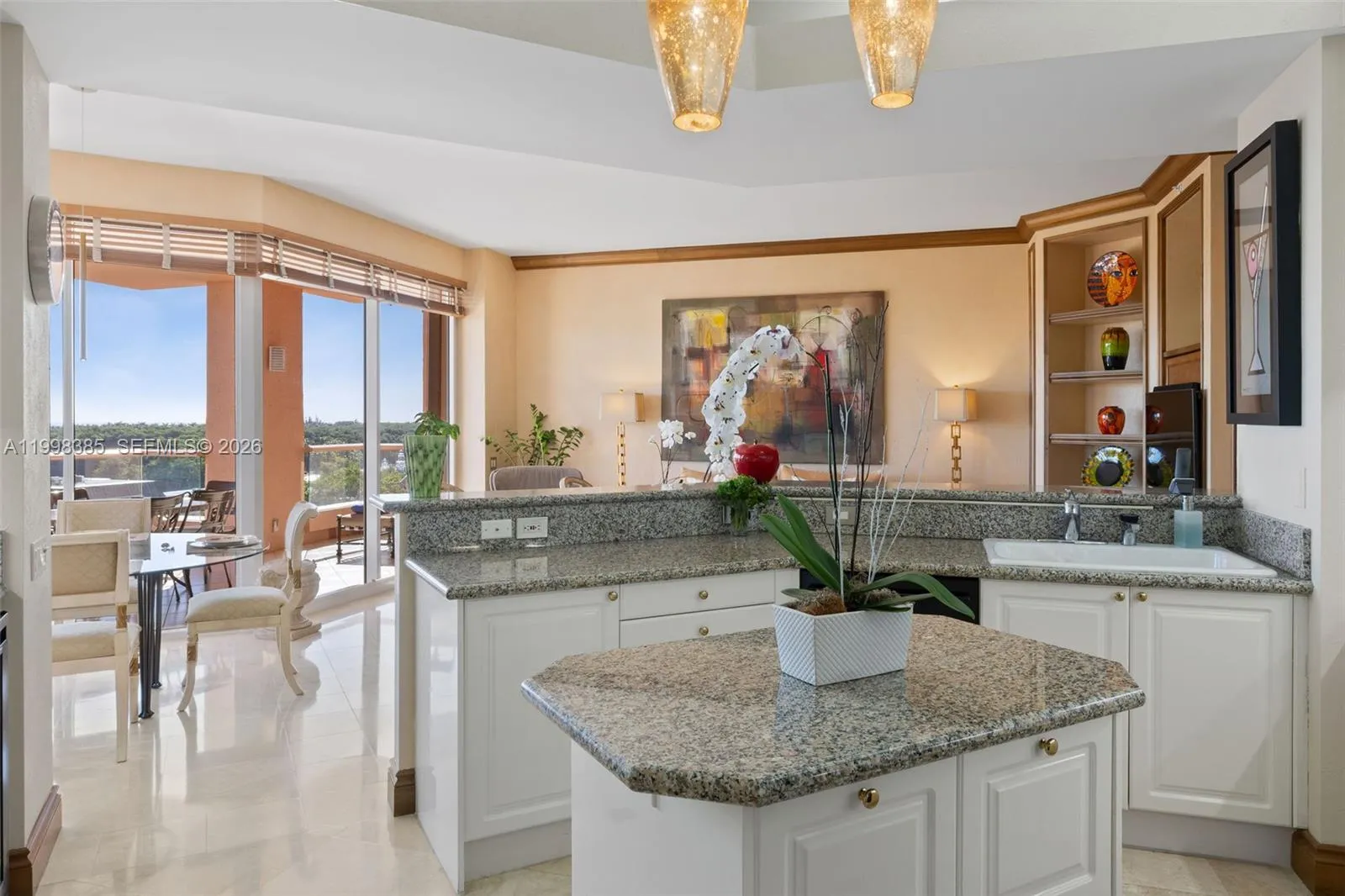 10 Edgewater Dr 7g, Coral Gables, Florida 33133, Coral Gables, Florida 33133, 2 Bedrooms Bedrooms, ,3 BathroomsBathrooms,Residential,For Sale,10 Edgewater Dr 7g, Coral Gables, Florida 33133,A11998385