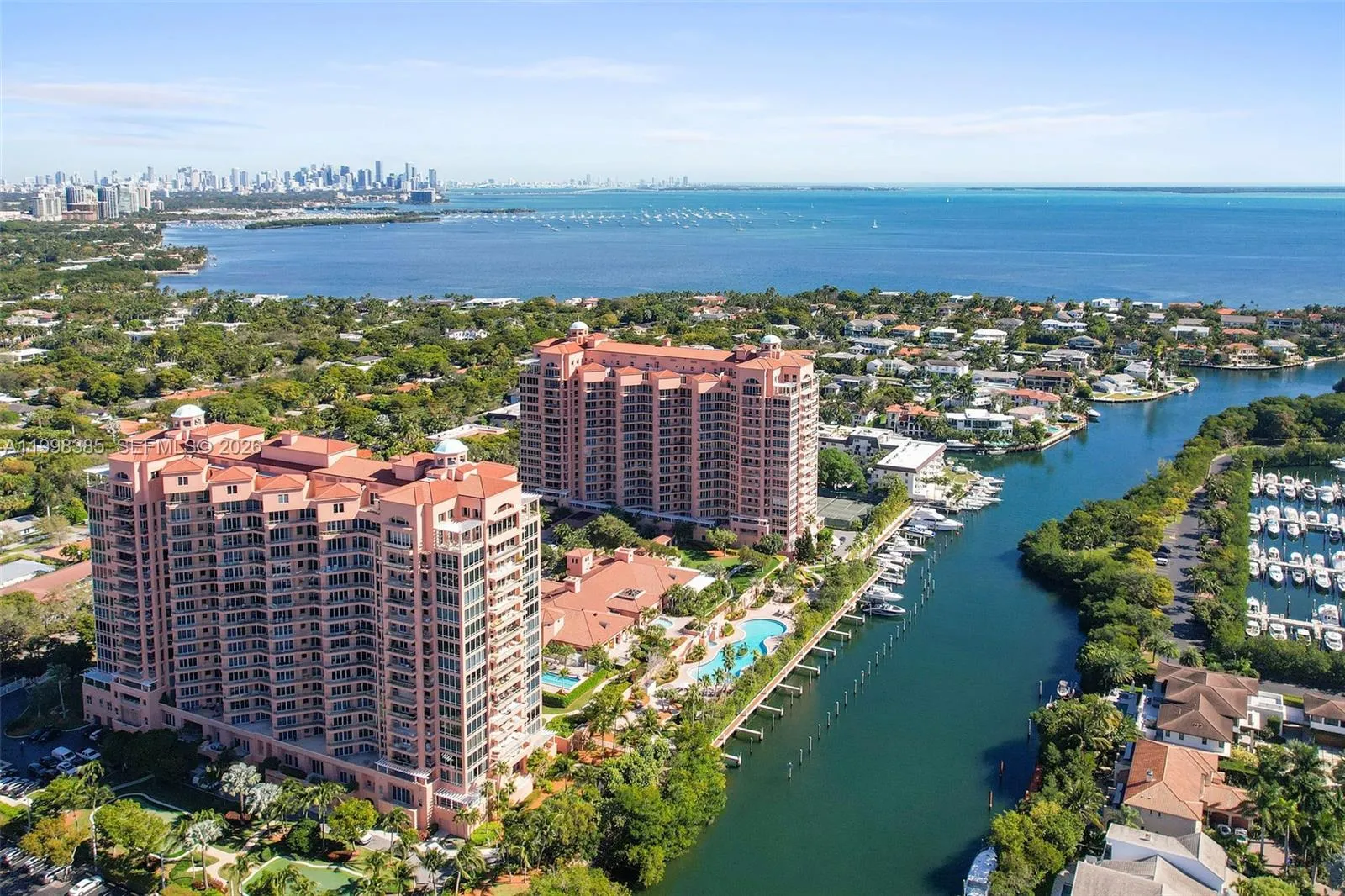 10 Edgewater Dr 7g, Coral Gables, Florida 33133, Coral Gables, Florida 33133, 2 Bedrooms Bedrooms, ,3 BathroomsBathrooms,Residential,For Sale,10 Edgewater Dr 7g, Coral Gables, Florida 33133,A11998385