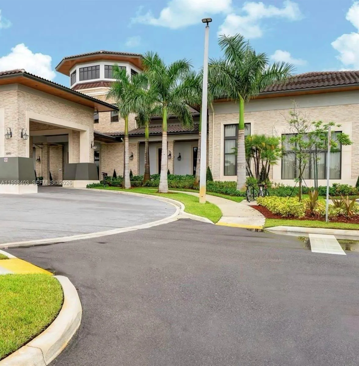 10620 Nw 88th St 204, Doral, Florida 33178, Doral, Florida 33178, 3 Bedrooms Bedrooms, ,2 BathroomsBathrooms,Residential Lease,For Rent,10620 Nw 88th St 204, Doral, Florida 33178,A11998403