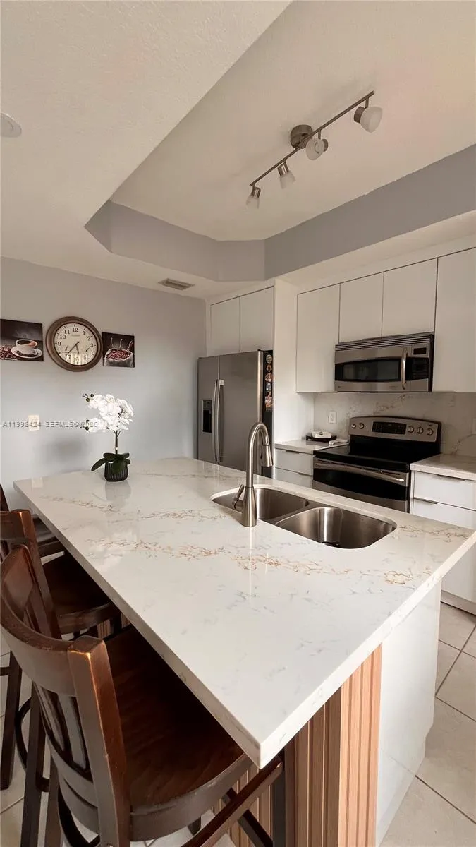 4943 Leeward Ln 3204, Dania Beach, Florida 33312, Dania Beach, Florida 33312, 3 Bedrooms Bedrooms, ,3 BathroomsBathrooms,Residential,For Sale,4943 Leeward Ln 3204, Dania Beach, Florida 33312,A11998424