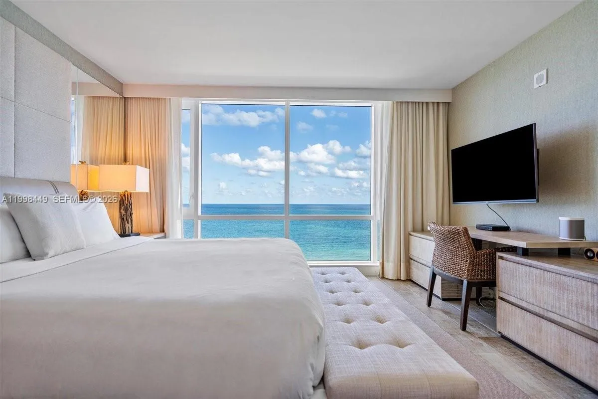 102 24th St 1520, Miami Beach, Florida 33139, Miami Beach, Florida 33139, 2 Bedrooms Bedrooms, ,2 BathroomsBathrooms,Residential,For Sale,102 24th St 1520, Miami Beach, Florida 33139,A11998449