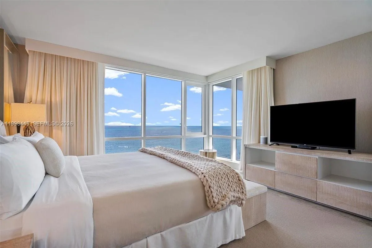 102 24th St 1520, Miami Beach, Florida 33139, Miami Beach, Florida 33139, 2 Bedrooms Bedrooms, ,2 BathroomsBathrooms,Residential,For Sale,102 24th St 1520, Miami Beach, Florida 33139,A11998449