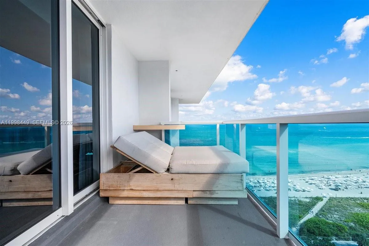 102 24th St 1520, Miami Beach, Florida 33139, Miami Beach, Florida 33139, 2 Bedrooms Bedrooms, ,2 BathroomsBathrooms,Residential,For Sale,102 24th St 1520, Miami Beach, Florida 33139,A11998449