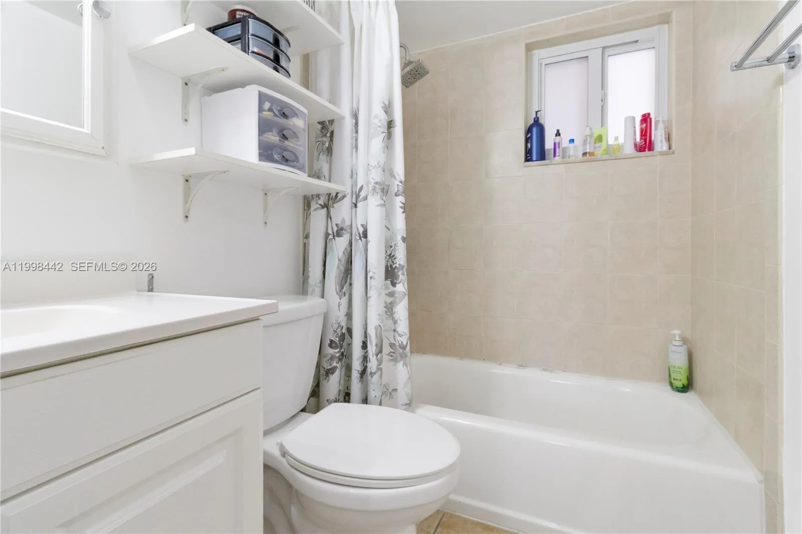 Miami, Florida 33172, 2 Bedrooms Bedrooms, ,2 BathroomsBathrooms,Residential,For Sale,A11998442