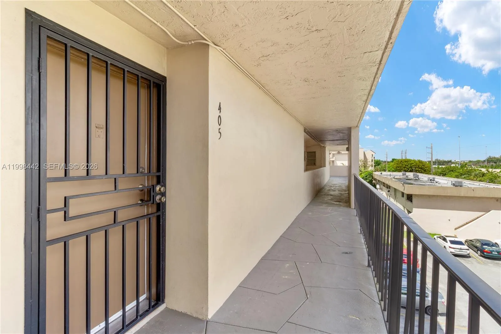 Miami, Florida 33172, 2 Bedrooms Bedrooms, ,2 BathroomsBathrooms,Residential,For Sale,A11998442