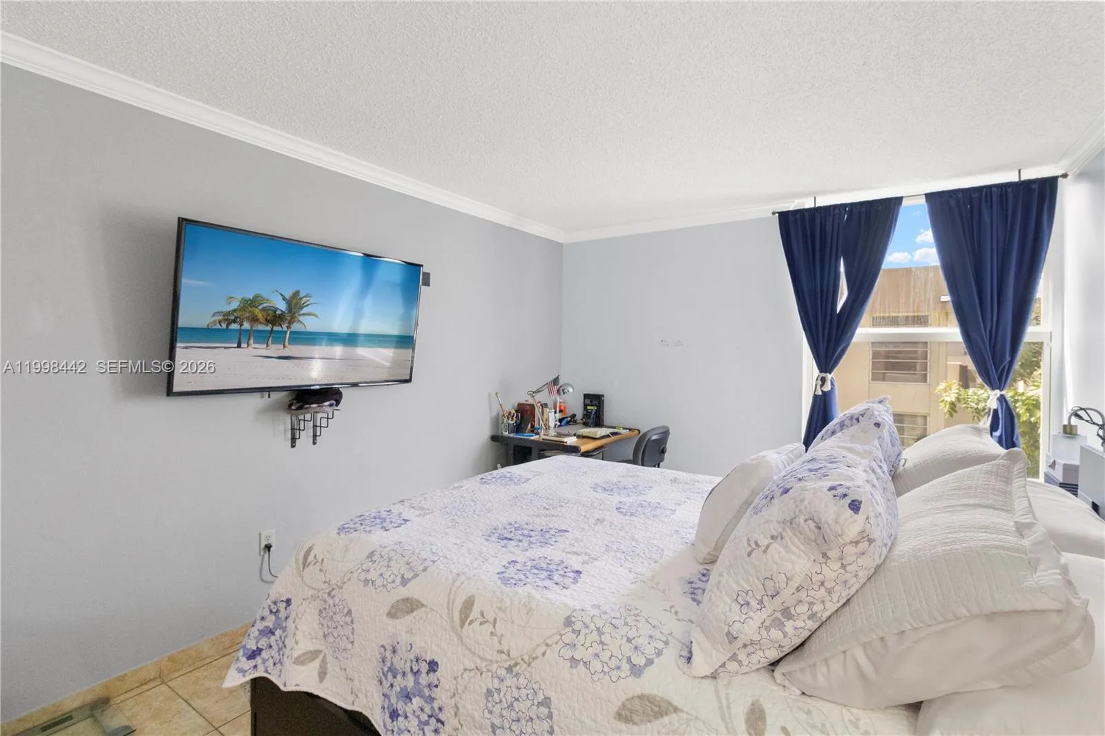 Miami, Florida 33172, 2 Bedrooms Bedrooms, ,2 BathroomsBathrooms,Residential,For Sale,A11998442