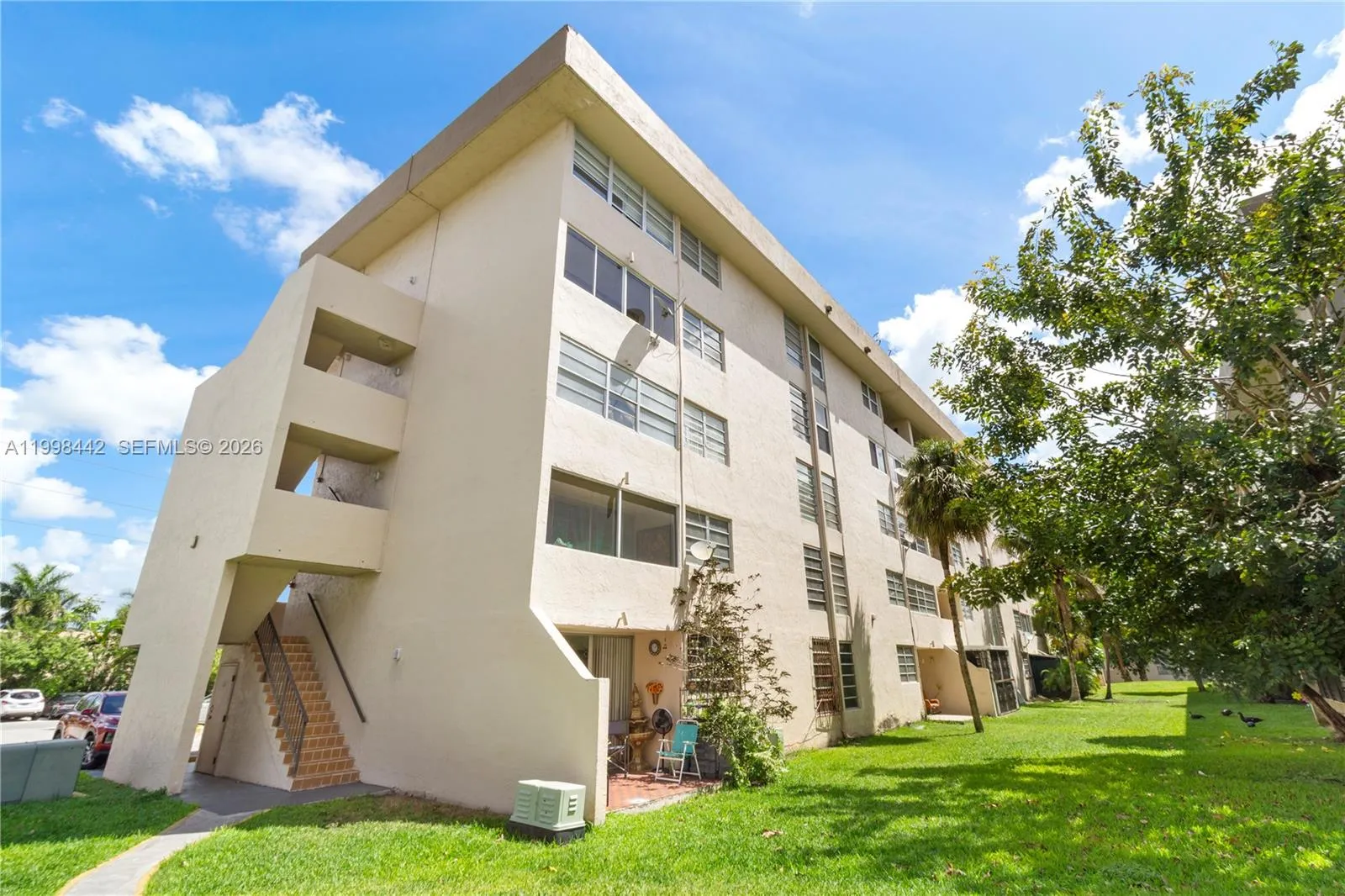 Miami, Florida 33172, 2 Bedrooms Bedrooms, ,2 BathroomsBathrooms,Residential,For Sale,A11998442