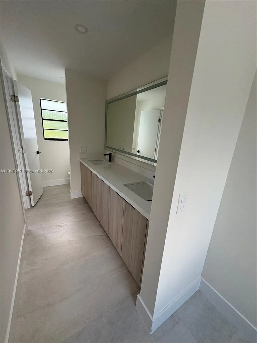 9881 Nw 52nd Ter 9881, Doral, Florida 33178, Doral, Florida 33178, 3 Bedrooms Bedrooms, ,2 BathroomsBathrooms,Residential Lease,For Rent,9881 Nw 52nd Ter 9881, Doral, Florida 33178,A11998489