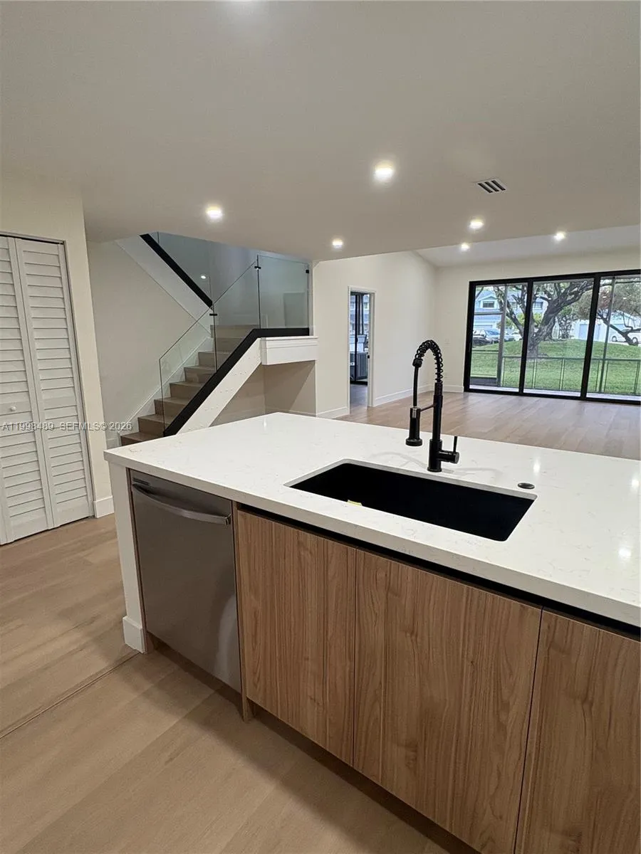 9881 Nw 52nd Ter 9881, Doral, Florida 33178, Doral, Florida 33178, 3 Bedrooms Bedrooms, ,2 BathroomsBathrooms,Residential Lease,For Rent,9881 Nw 52nd Ter 9881, Doral, Florida 33178,A11998489